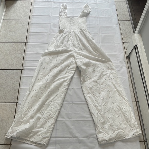 Forever 21 women’s embroidered pant and halter top outfit - Picture 7 of 10